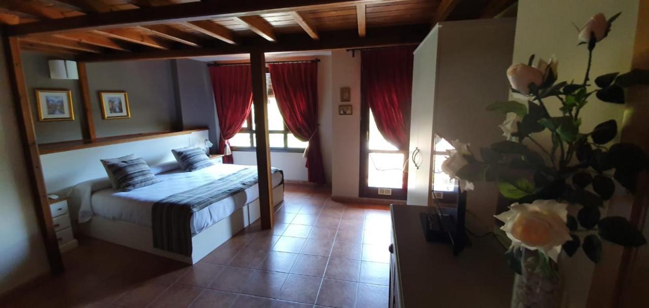 Hotel Casa Tejedor Las Almunias Екстер'єр фото